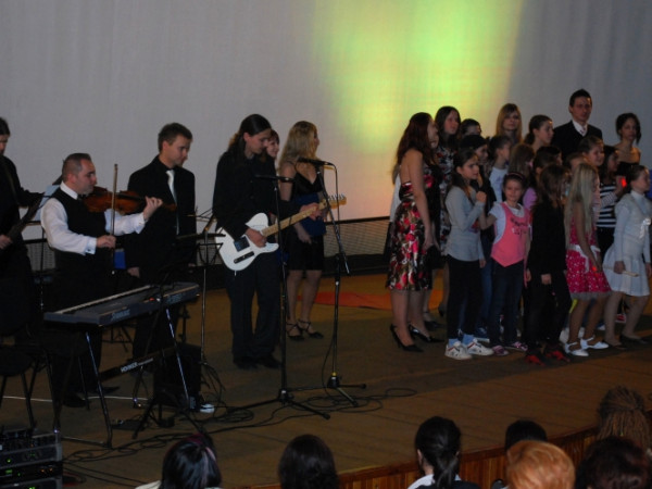Vianočný koncert Základnej umeleckej školy
12. 12. 2009 

